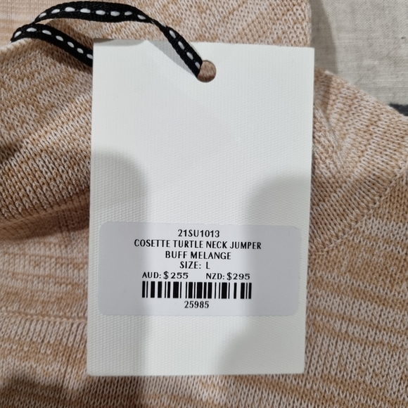 AJE turtle neck cropped jumper - Picture 4 of 5